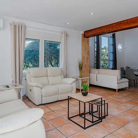 Romer By Interhome * דניה